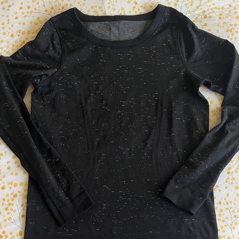 Lululemon Swiftly Tech Long Sleeve EUC